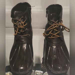 Steve Madden Tillis Rubber Duck Boots Womans Size 8